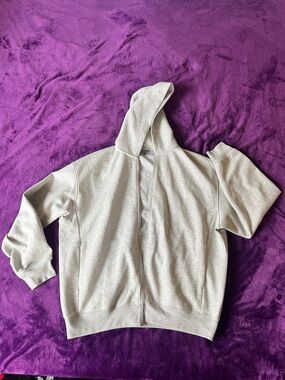 Uniqlo Minimal Light Gray Zip-Up Hoodie With Pockets - Classic Style Sz XL